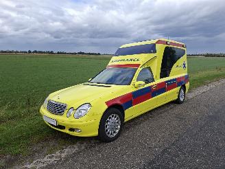 Vaurioauto  passenger cars Mercedes E-klasse 270 cdi 2005/4