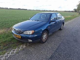 Unfallwagen Nissan Primera 1.8 16V SEDAN 2000/2