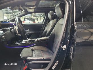 Mercedes A-klasse 180d Limo 85-KW Automaat AMG Panoramadak picture 20