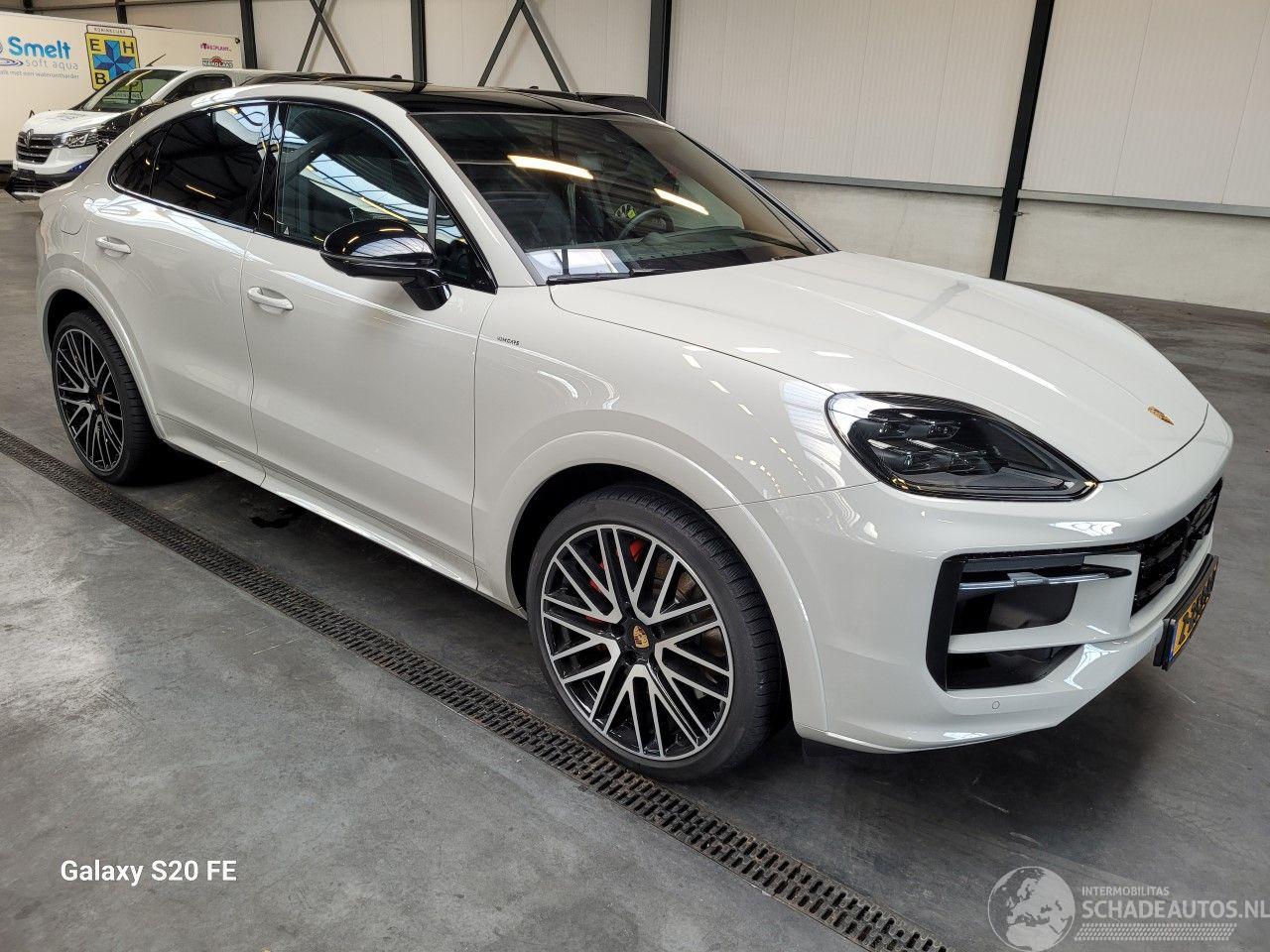 Porsche Cayenne Coupe 3.0 S e-Hybrid 346-KW Automaat