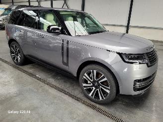 Damaged car Land Rover Range Rover HSE 3.0 P460e Automaat 4-WD Plug-In-Hybrid 2024/8