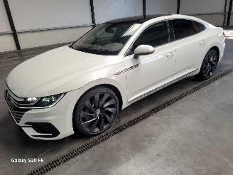 Avarii autoturisme Volkswagen Arteon 2.0 TDi 176-KW DSG 4-MOTION R-LINE 2018/1