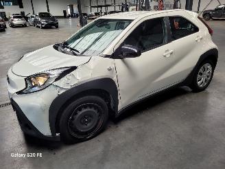 Toyota Aygo X 1.0 VVT-i 53-KW 5-Bak Play 5drs Airco picture 3