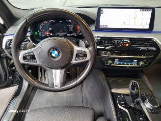 BMW 5-serie 520d Touring 140-KW Automaat X-Drive M-SPORT picture 18