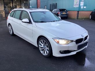 BMW 3-serie 320i High Executive picture 3