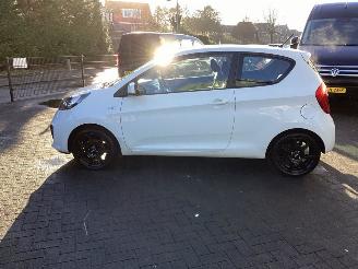 Kia Picanto  picture 8