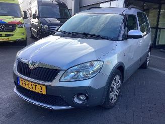 Unfallwagen Skoda Roomster 12.TSI 2010/7