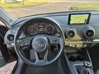 Audi A3 1.6 TDI schadevrij! picture 14
