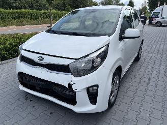 uszkodzony samochody osobowe Kia Picanto  2019/4