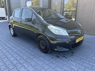 Schadeauto Toyota Yaris 1.3 VVT-i Now 5 Deurs Airco  93218 KM 2014/9