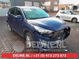 Coche siniestrado Hyundai Tucson Tucson (TL), SUV, 2015 1.6 CRDi 16V 48V MHEV 2020/8