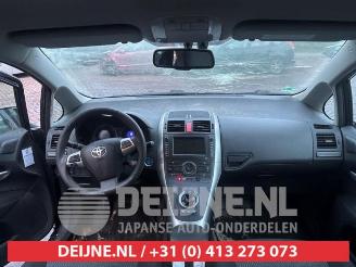 Toyota Auris Auris (E15), Hatchback, 2006 / 2012 1.8 16V HSD Full Hybrid picture 21