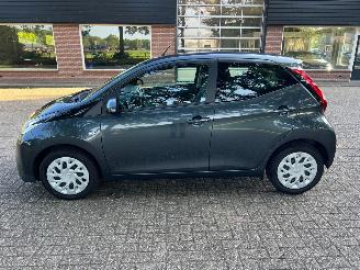 Toyota Aygo X-Play ** GEEN SCHADE** picture 5