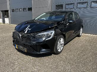 Schadeauto Renault Clio 1.0 TCe CLIMA / CRUISE / NAVI 2022/2