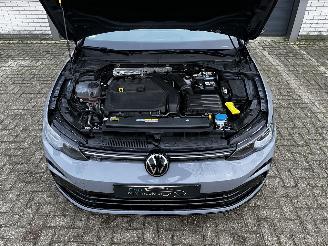 Volkswagen Golf 1.5 eTSI R-LINE AUTOMAAT / NAVI / CRUISE ENZ ENZ picture 8