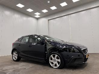 krockskadad bil auto Volvo V-40 Cross Country 2.0 T3 Momentum Navi Clima 2016/4