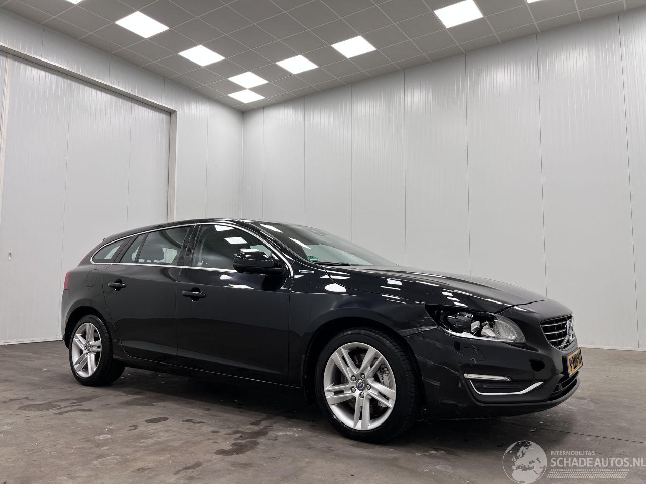 Volvo V-60 2.4 D6 AWD Plug-In Hybrid Summum Navi Clima