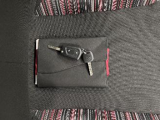 Citroën C1 1.0 e-VTi Feel 5-drs Airco picture 13