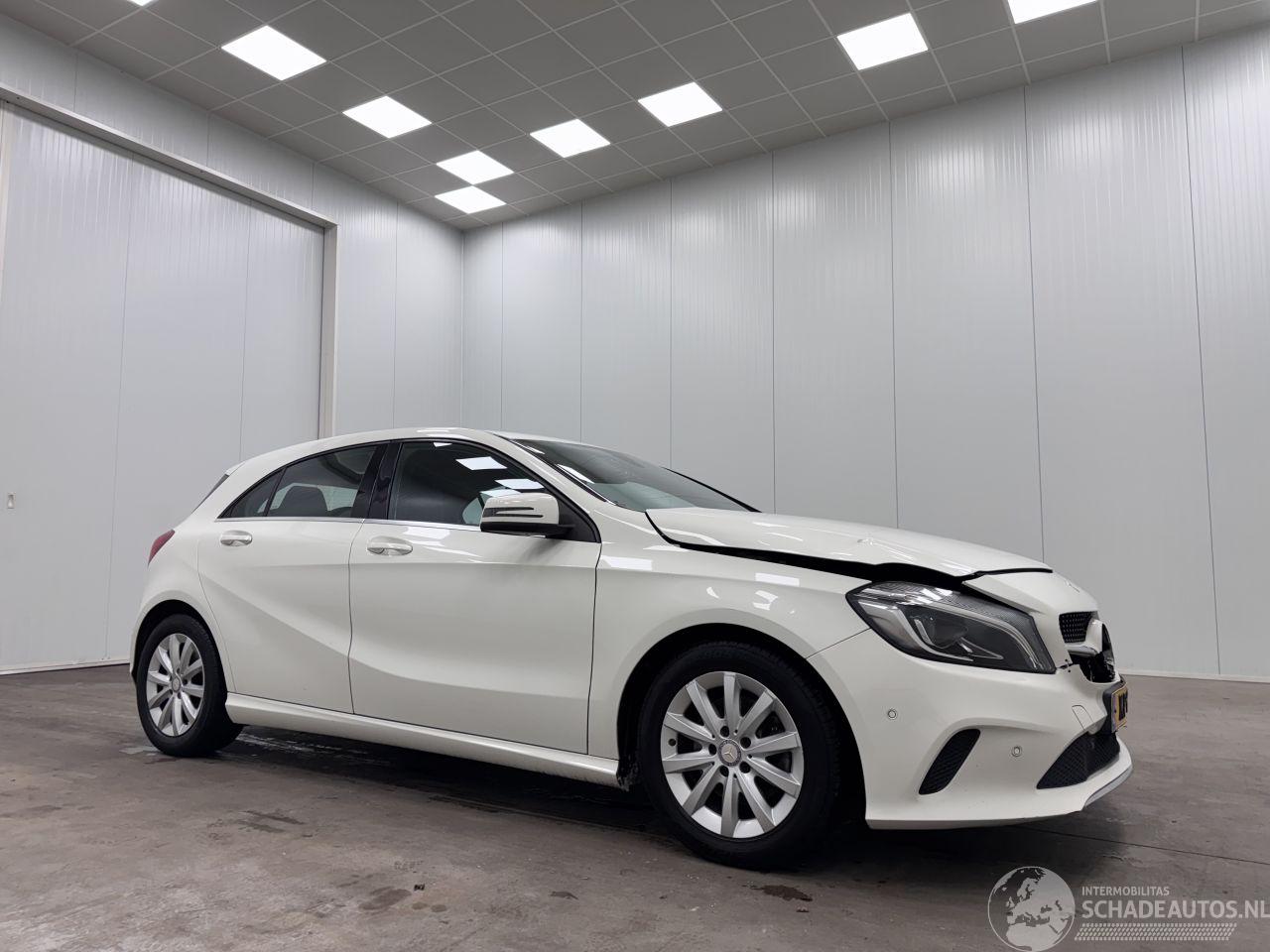 Mercedes A-klasse 180 Lease Edition Navi Clima