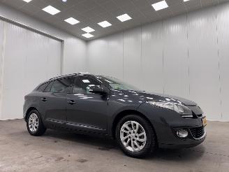 Schadeauto Renault Mégane Estate 1.5 dCi Panoramadak Navi Clima 2013/4