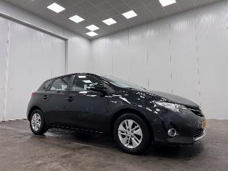 skadebil auto Toyota Auris 1.8 Hybrid Aspiration Clima 2013/4