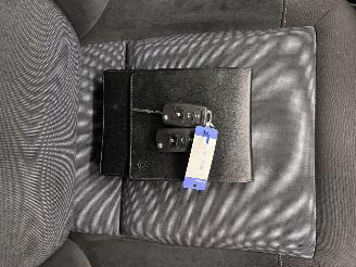 Volkswagen Polo 1.2 TSI Panoramadak 5-drs Navi Airco picture 14