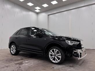 damaged passenger cars Audi Q3 35 TFSI S-tronic S-Line Navi Clima 2025/6