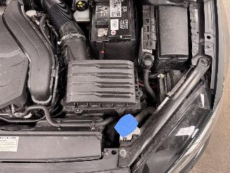 Volkswagen Golf 1.5 TSI DSG R-Line Panoramadak Navi Clima picture 18