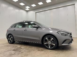 Coche accidentado Mercedes B-klasse 180 Luxury Line Panoramadak Navi clima 2024/1