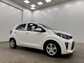 Damaged car Kia Picanto 1.0 MPi ComfortPlusLine Airco 2020/1