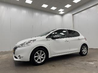 Peugeot 208 1.2 PureTech Style Pack Navi Airco picture 4