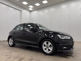 krockskadad bil auto Audi A1 Sportback 1.0 TFSI S-Tronic S-line Navi 2018/8