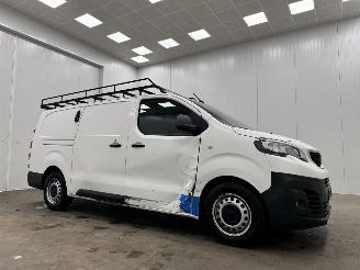 krockskadad bil bedrijf Peugeot Expert 2.0 BlueHDI Navi Airco 2019/2