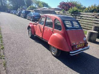 krockskadad bil auto Citroën 2-cv 2 CV (AZ) Sedan 2CV6 (A06.635) [21kW] 1985/10