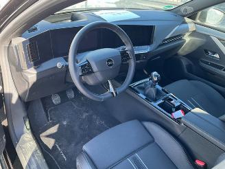 Opel Astra 1.2 Turbo Sports Tourer picture 5