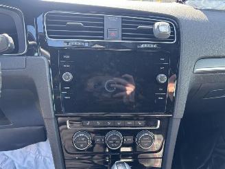 Volkswagen Golf GTI Performance (180kW) DSG picture 18