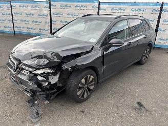 uszkodzony samochody osobowe Volkswagen Golf Variant 2.0 TDI 110 kW Goal 2024/10