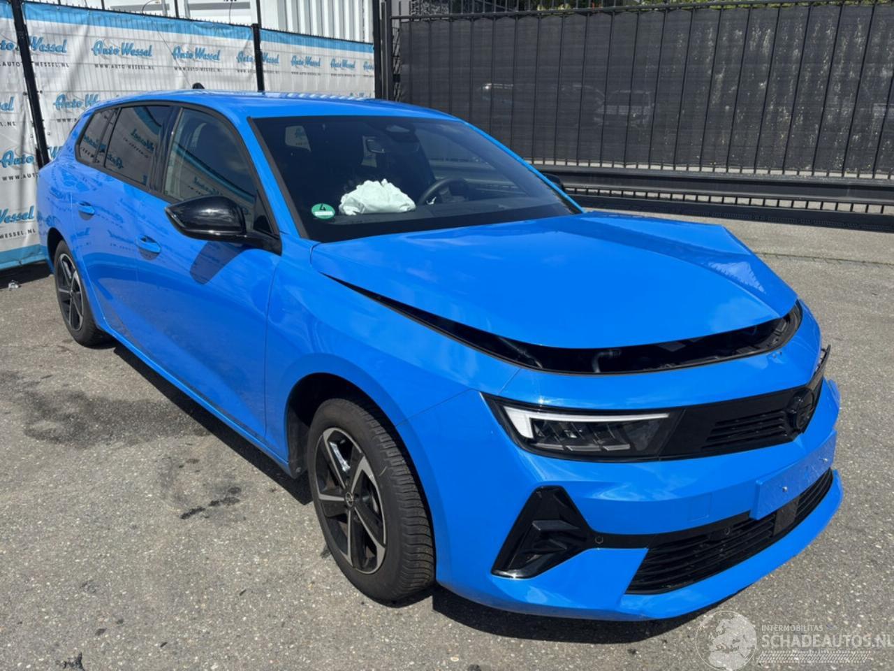 Opel Astra Sports Tourer GS 1.2 (96kW)