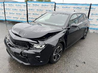 Schadeauto Opel Astra Sports Tourer GS 96 KW 2025/2