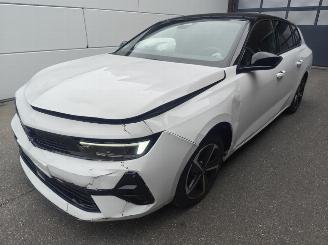 Opel Astra Sports Tourer GS 1.2 (96kW) picture 1