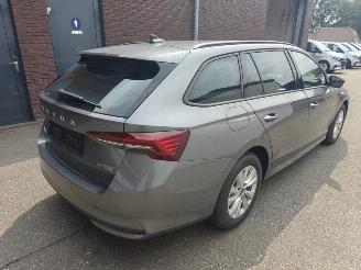 Skoda Octavia Combi 1.5 TSI mHEV 110 kW Ambition picture 3