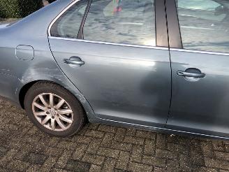 Volkswagen Jetta 1.4 TSI 160 16V Sedan 4Dr Benzine 1,390cc 118kW (160pk) FWD 2008-07/2010-10 (1K2) CAVD picture 3