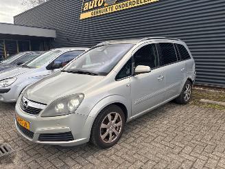 Opel Zafira Automaat - 2.2 16V Direct Ecotec MPV  Benzine 2.198cc 110kW (150pk) FWD 2005-07/2012-12 (M75) Z22YH; EURO4 picture 3