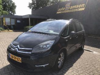 Damaged car Citroën C4 C4 Grand Picasso (UA) MPV 2006 / 2013 - 2.0 16V Autom. MPV  Benzine 1.998cc 103kW (140pk) FWD 2006-10/2013-08 (UARFJ) EW10A; RFJ 2006/1