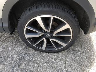 Nissan Qashqai Qashqai (J11) SUV 2016 - 1.2 DIG-T 16V SUV  Benzine 1.197cc 85kW (116pk) FWD 2013-11/2018-08 (J11D) HRA2DDT picture 9
