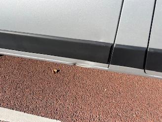 Peugeot Boxer 2.2 BLUEHDI 88KW L2H1 LANG LAADKLEP LBW KLIMA picture 16