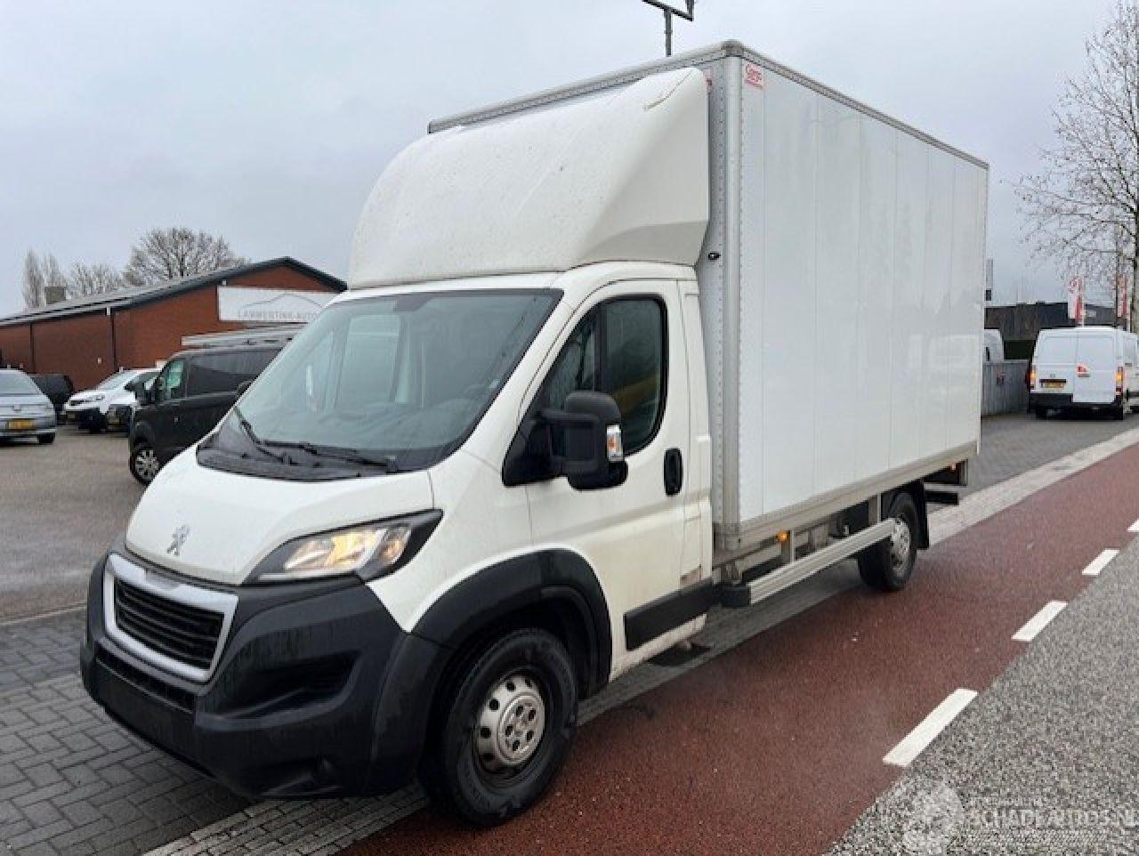Peugeot Boxer 35 2.2 BLUEHDI 103KW  KOFFER LAADKLEP LBW KLIMA