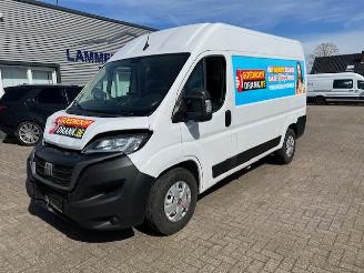 Schade bestelwagen Fiat Ducato 2.2 HDI 103KW AUTOMAAT L2H2 AIRCO KLIMA CAM. NAVI 2023/10
