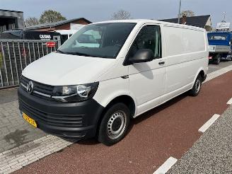 Vaurioauto  commercial vehicles Volkswagen Transporter 2.0 TDI 75KW L2H1 LANG AIRCO KLIMA EURO6 2017/11