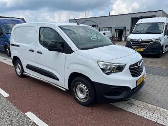 skadebil bedrijf Opel Combo 1.5d 75KW  AIRCO KLIMA SCHUIFDEUR EURO6 2023/2